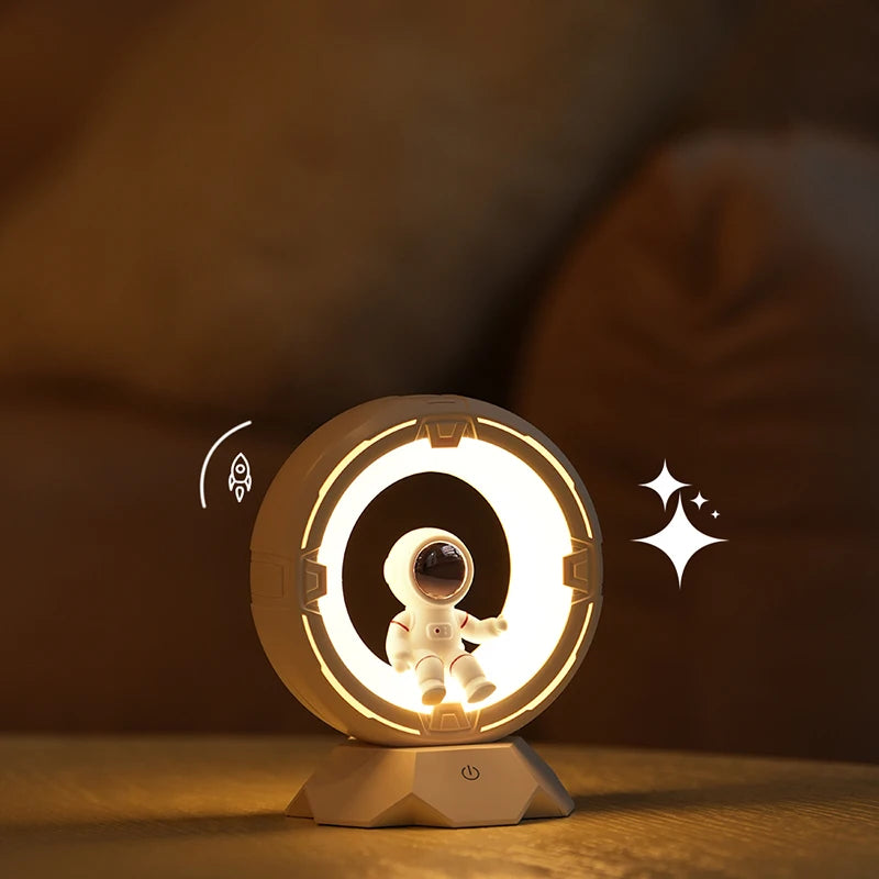 Children's Astronaut Lamp