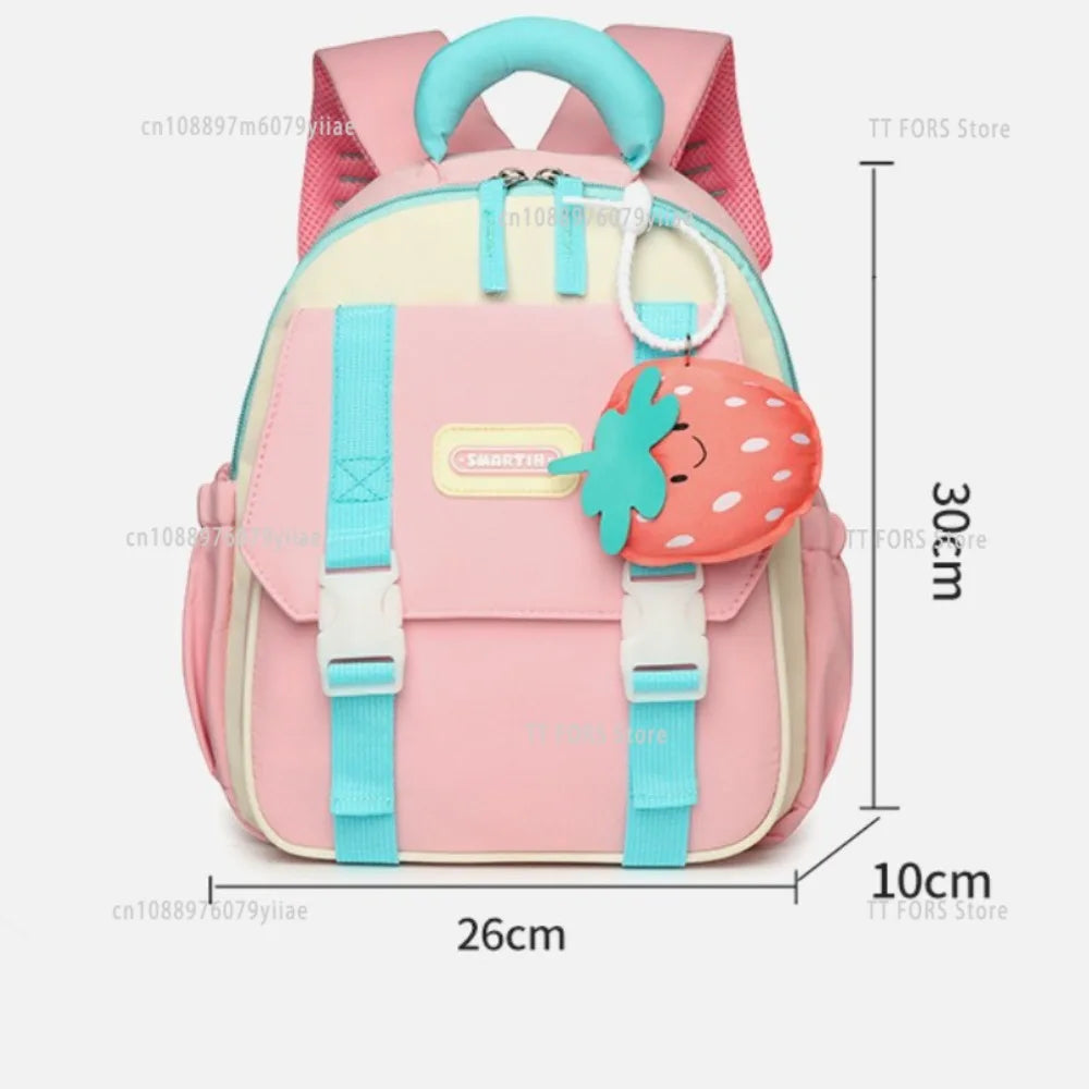 Mochila escolar infantil para meninos e meninas em idade pré-escolar